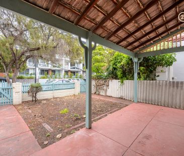 Close to Beaufort Cafe Strip @ $850 Per Week - Photo 3