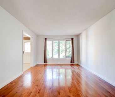 For Lease - 2070 Castlefield Crescent, Oakville, Ontario - Photo 3