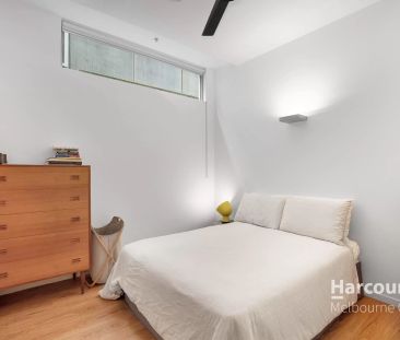 Trendy Tribeca Apartment with Private Courtyard! - Photo 2