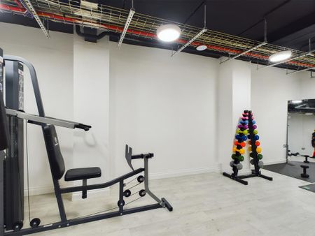 2 bedroom flat to rent - Photo 5