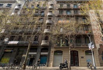Lovely&nbsp;room in Calle Valencia, the centre of Barcelona