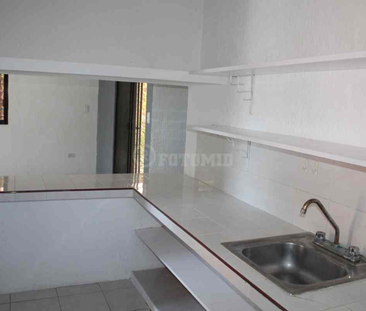 ¡Casa remodelada! con alberca, amplio jardín, goza de excelente ubi... - Foto 4