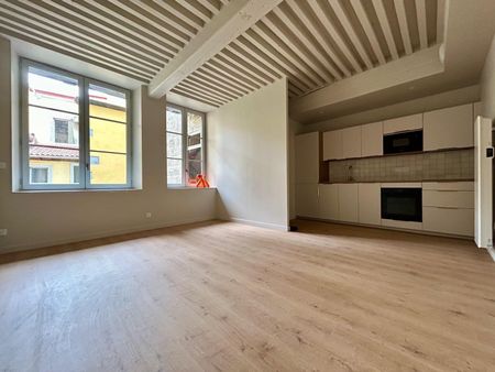 Au coeur du plateau central, superbe T2 entièrement rénové. - Photo 4