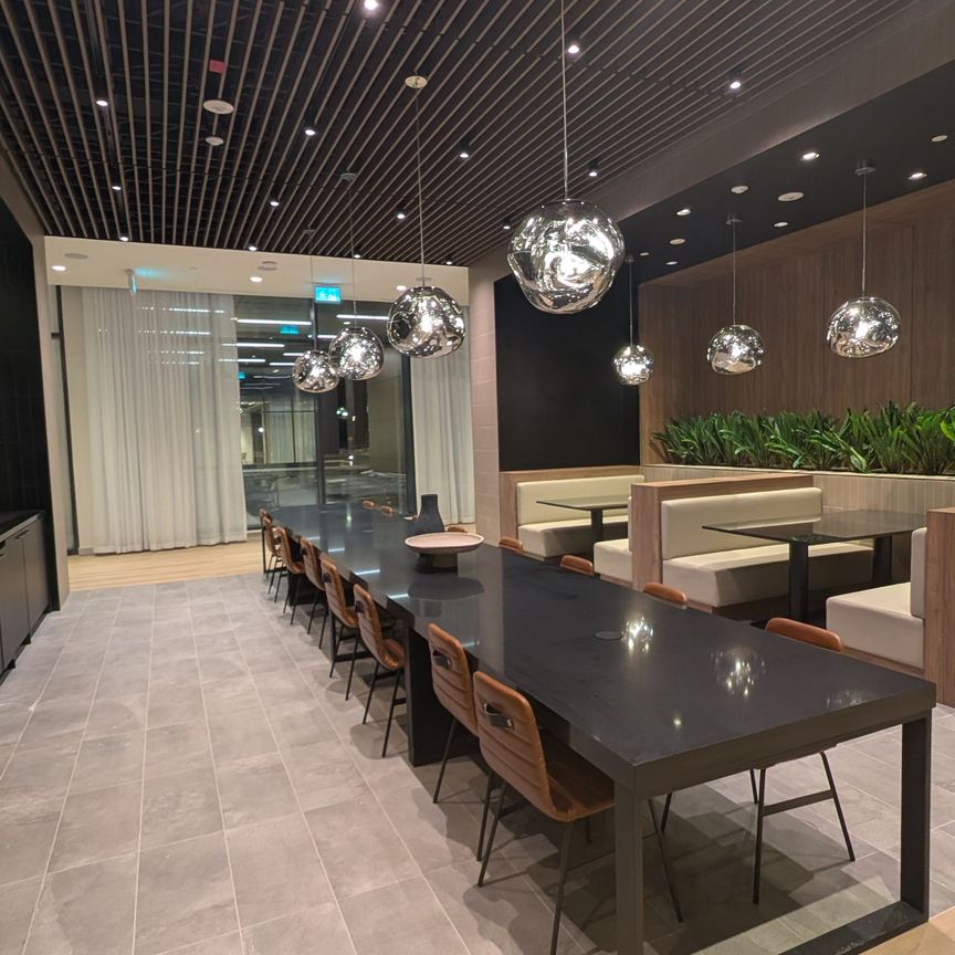 For Lease - 15 Skyridge Drive Unit# 911, Brampton, Ontario - Photo 1