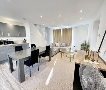 2 bedroom terraced house to rent - Photo 3