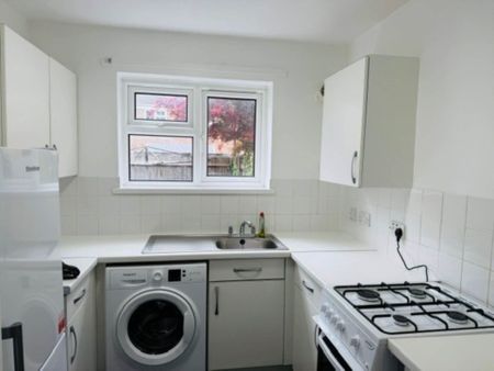 Ditchling, Bracknell - Photo 5