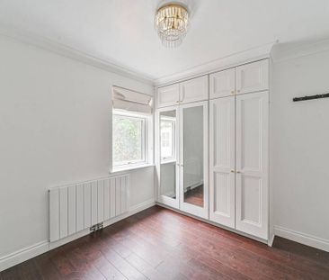 2 bedroom end of terrace house to rent - Photo 3