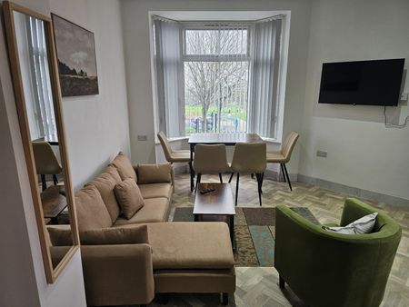 3 Bed Semi-Detached House, Conway Road, LS8 - Photo 3