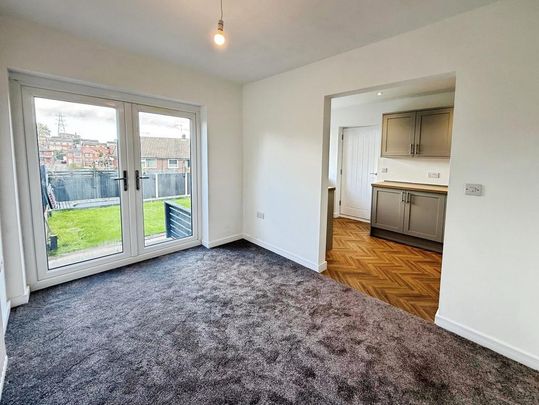 3 bedroom semi-detached house to rent - Photo 1