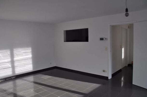 Appartement te huur - Photo 1