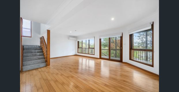 Fantastic Location Newly Renovated - Photo 1