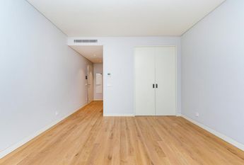 2 Bedroom Apartment with a view, Largo do Rato, Lisboa