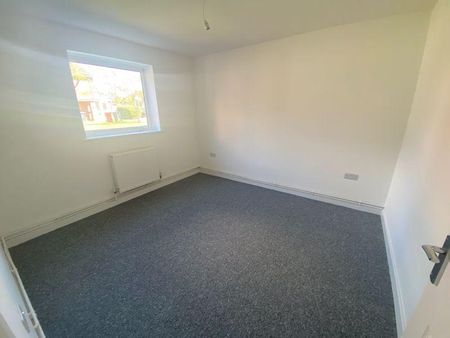 5 bedroom apartment to rent - Photo 3