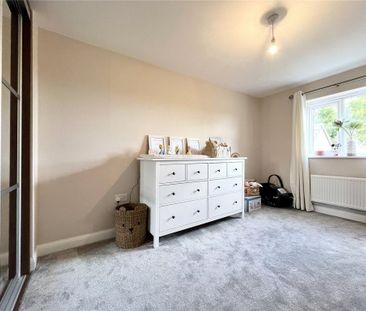 4 bedroom semi-detached house to rent - Photo 4