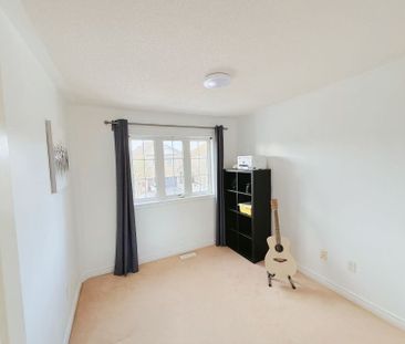 For Lease - 3892 Manatee Way, Mississauga, Ontario - Photo 2