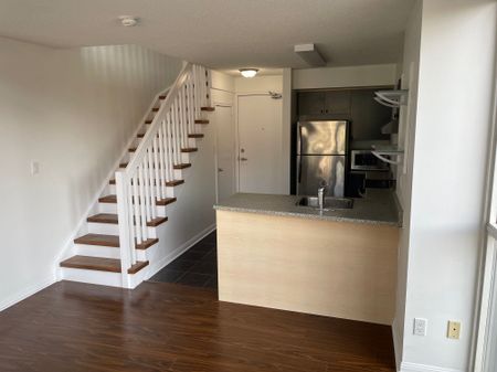 For Lease - 1029 King Street Unit# 208, Toronto, Ontario - Photo 4