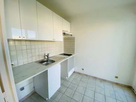 Location Appartement 2 pièces 47m² NOGENT SUR MARNE 94130 - Photo 3