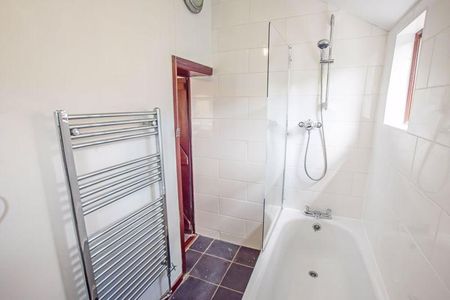 3 bedroom terraced house to rent - Photo 2