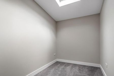 2 bedroom detached bungalow to rent - Photo 2