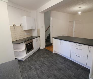 2 bedroom terraced house to rent - Photo 6