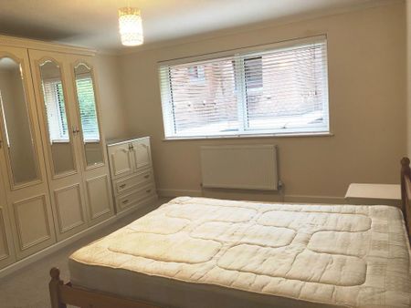 3 bedroom apartment to rent - Photo 2