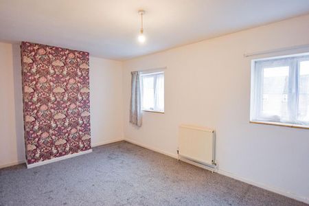 2 bedroom semi-detached house to rent - Photo 3