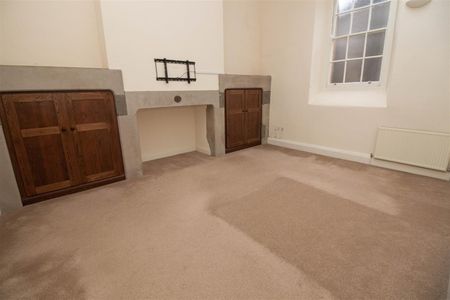 1 Bedroom Apartment - Photo 3