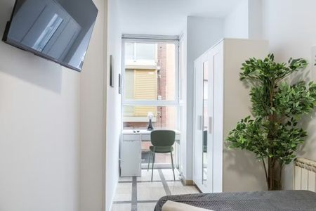 Calle del Puerto de Suebe, Madrid, Community of Madrid 28038 - Photo 5