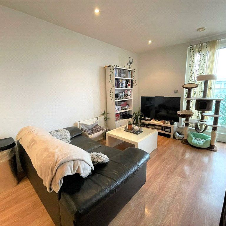 4 bedroom house to rent - Photo 1