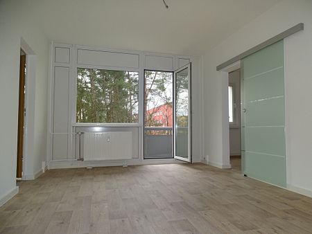 4-Raum-Wohnung mit Einbauküche - Photo 2