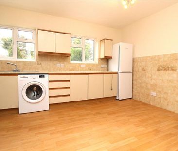 2 bedroom semi-detached house to rent - Photo 4