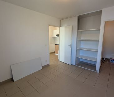 Location Appartement 2 pièces 43m² - Photo 5