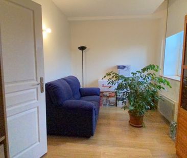 Location Appartement 4 pièces 70m² - Photo 2