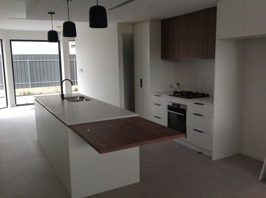 2/5 John Avenue Tranmere, Tranmere, SA 5073 - Photo 1