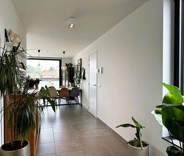 Modern en trendy duplex-appartement met veel lichtinval. - Foto 1