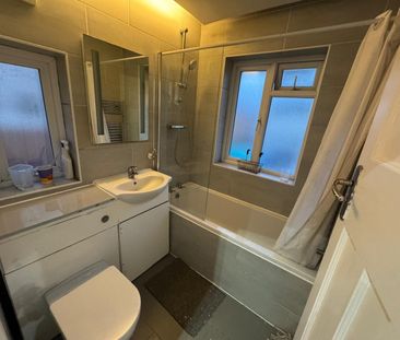 Room in a Shared House, Carlyon Road, HA0 - Photo 2