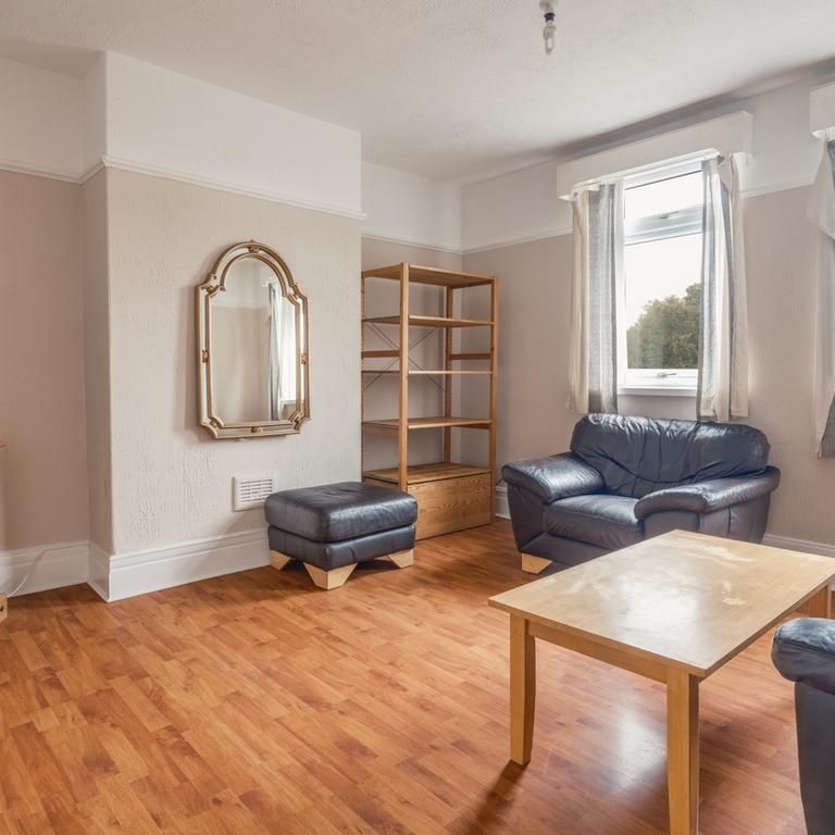 3 bedroom apartment to rent - Photo 1