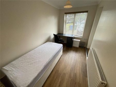 5 bedroom detached house to rent - Photo 5