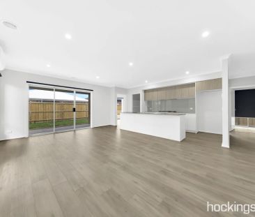 BRAND NEW FAMILY HOME IN HEART OF WOODSTOCK - Photo 2