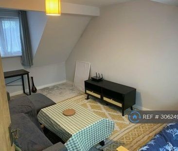 2 bedroom maisonette to rent - Photo 1