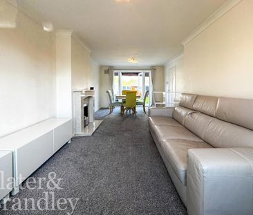 3 bedroom terraced house to rent - Photo 2
