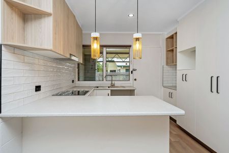 3/33 Surrey St, 4812, Hyde Park Qld - Photo 2