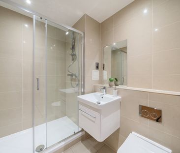 2 bedroom flat to rent - Photo 2