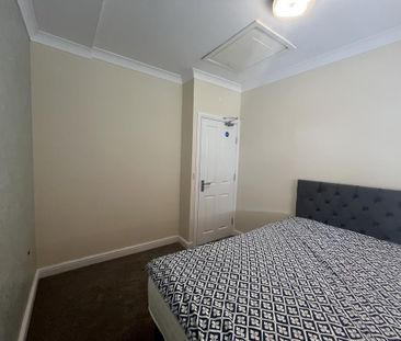 4 bedroom house share to rent - Photo 1
