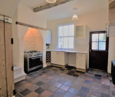 2 bedroom terraced house to rent - Photo 5