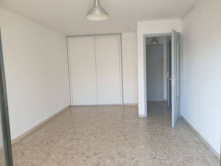 Location appartement 1 pièce 25.7 m² à Toulon (83000) - Photo 3