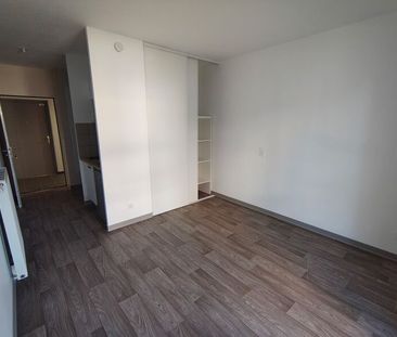 Location Appartement 1 pièce 18m² FRANQUEVILLE ST PIERRE 76520 - Photo 2