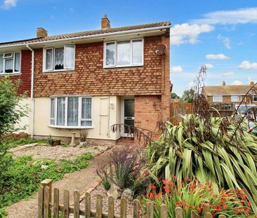 3 bedroom semi-detached house to rent - Photo 2