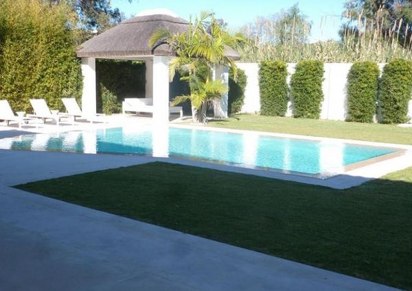 5 Bedroom Villa For Rent in Guadalmina Baja