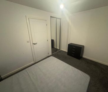 22 Belvedere Residence, Chapel Ash, Wolverhampton, WV3 0BF - Photo 3